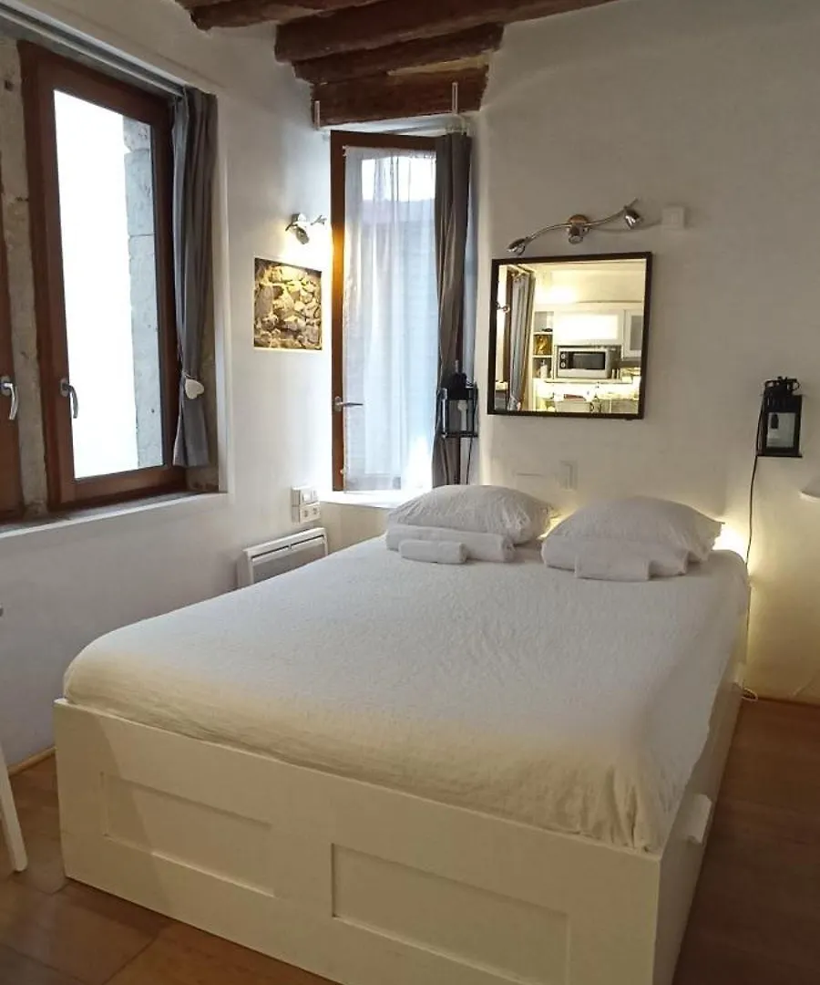 Bed and breakfast La Loge Du Vieux Lyon Couette-café
