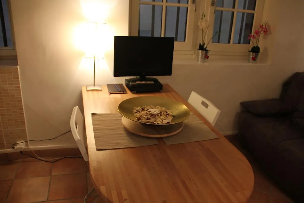 ** Couette-café Bed and breakfast La Loge Du Vieux Lyon France